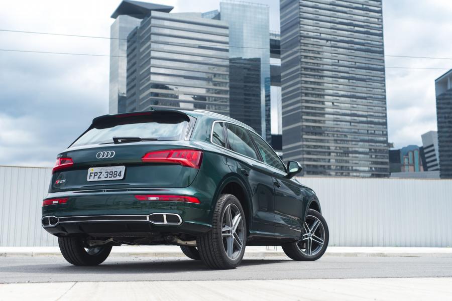  Audi SQ5 3.0 TFSI 2018 года  (LA) (фото 4 из 9)